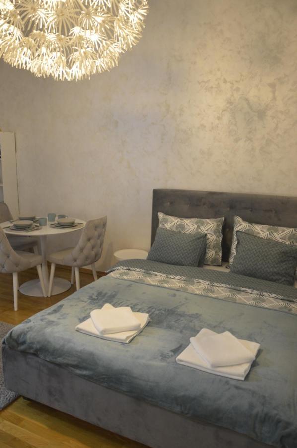 Апартаменты Teodora Lux Apartman Free Privat Parking Нови-Сад Экстерьер фото