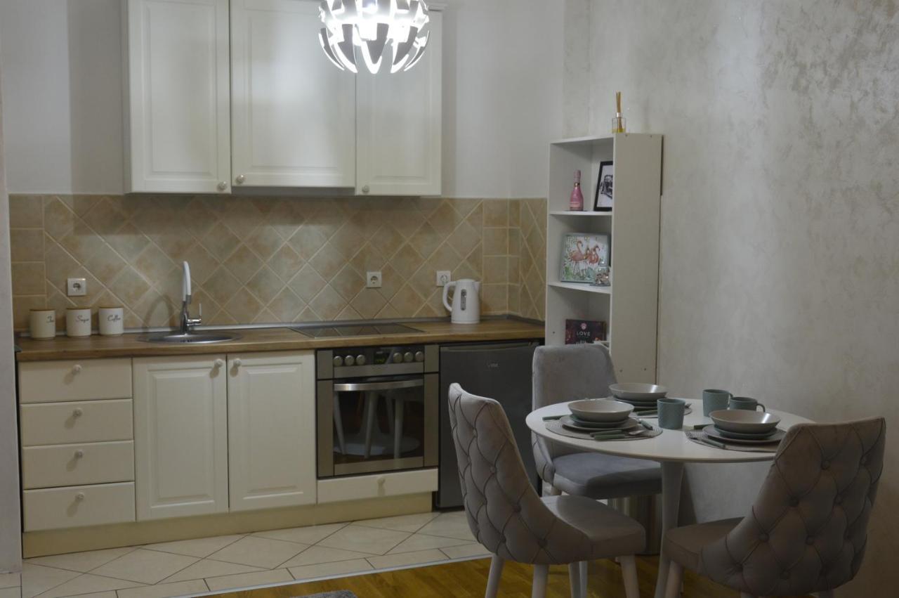 Апартаменты Teodora Lux Apartman Free Privat Parking Нови-Сад Экстерьер фото